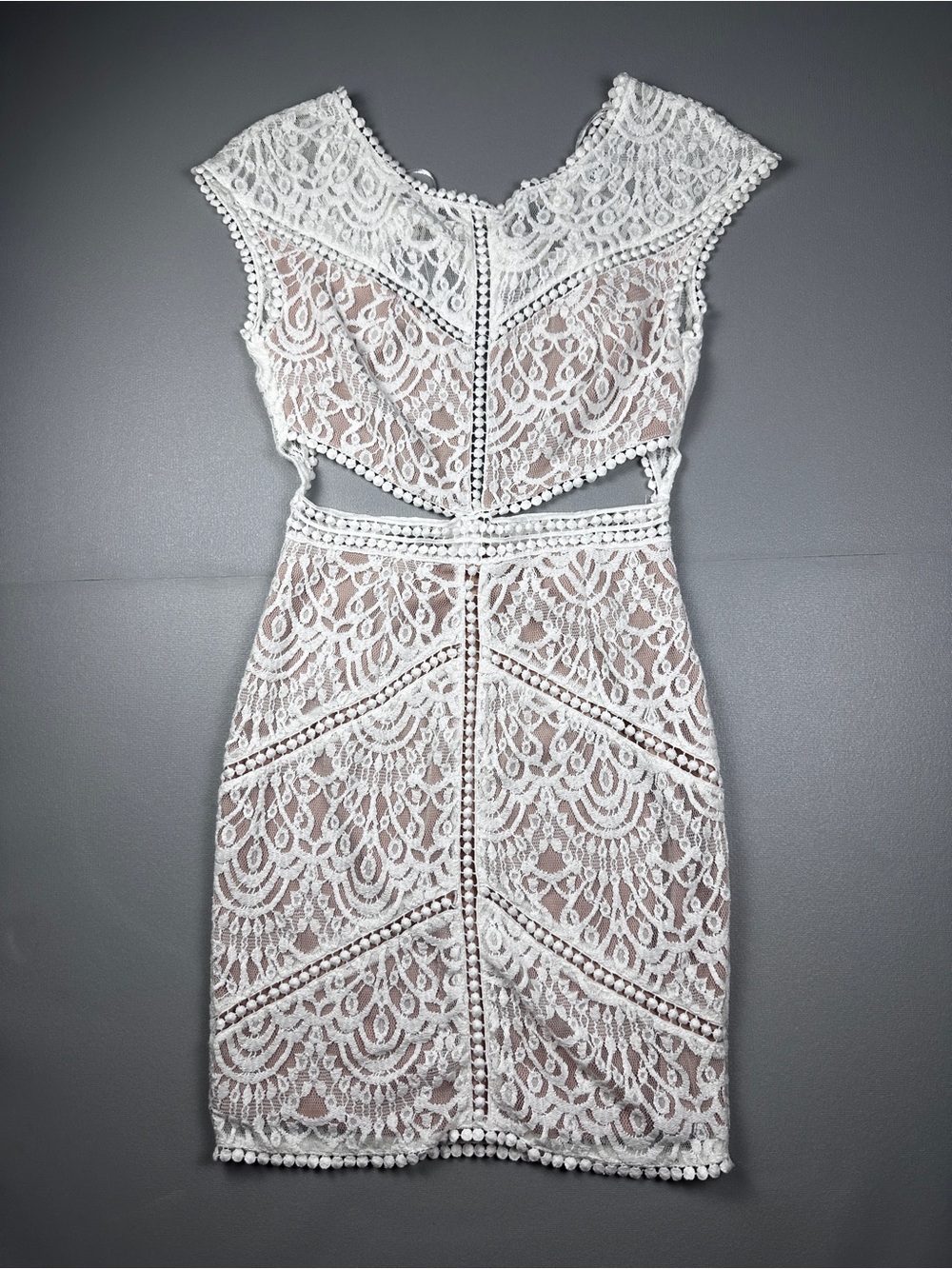 Hello Molly White Lace Open Back Dress Women’s XS AU 6 Nude Lined